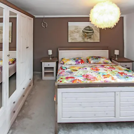 Ferienwohnung Graal-Mueritz * グラール・ミューリッツ
